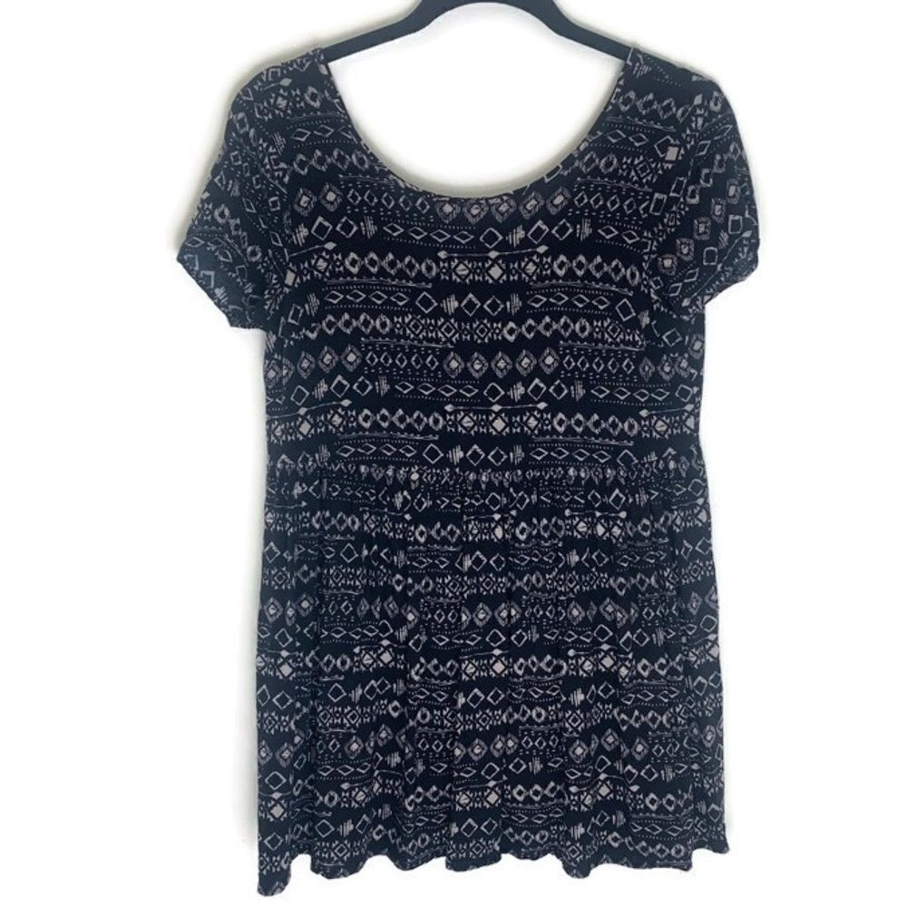 Sweet Rain empire waist tribal print top Medium